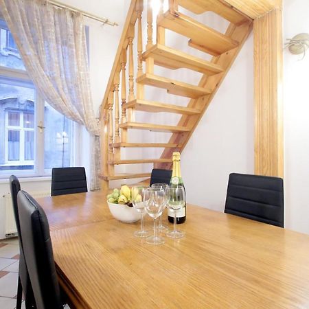 Pro Apartments 12213 Lviv Buitenkant foto