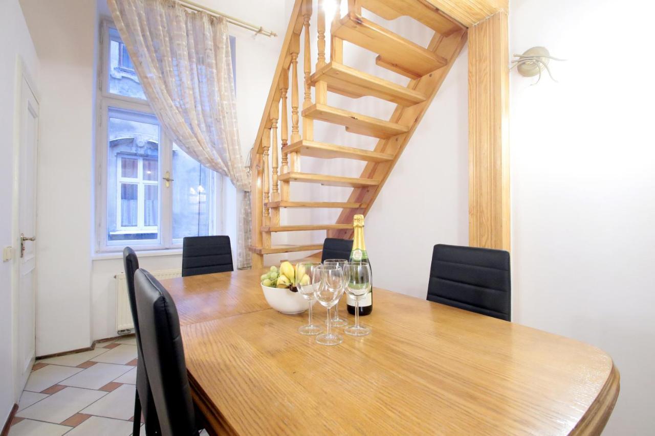 Pro Apartments 12213 Lviv Buitenkant foto