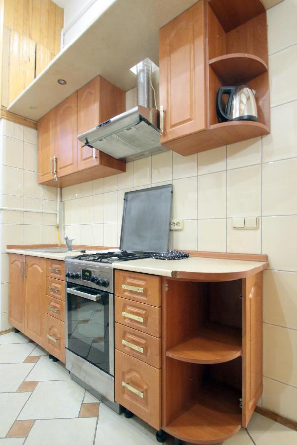 Pro Apartments 12213 Lviv Buitenkant foto