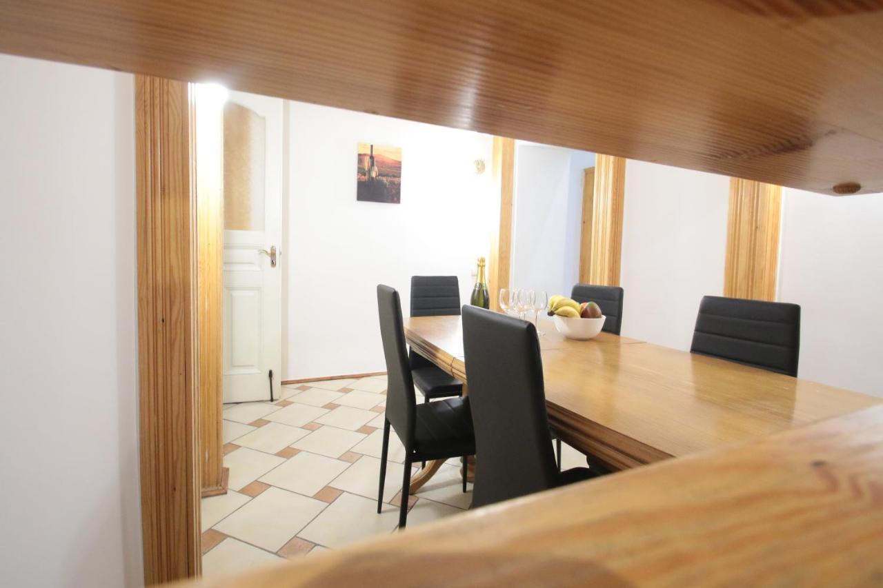 Pro Apartments 12213 Lviv Buitenkant foto