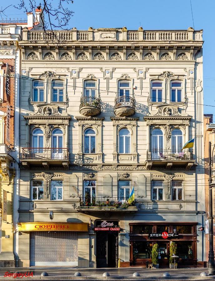 Pro Apartments 12213 Lviv Buitenkant foto